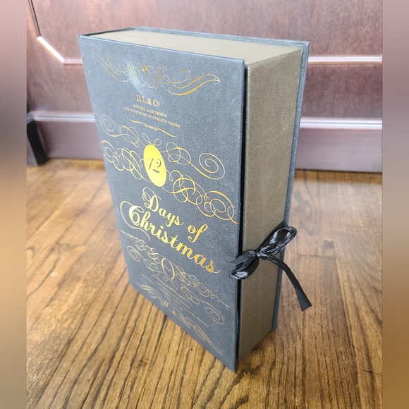 NIB D.L. & Co. 12 Days of Christmas Candle Set - Picture 5 of 7